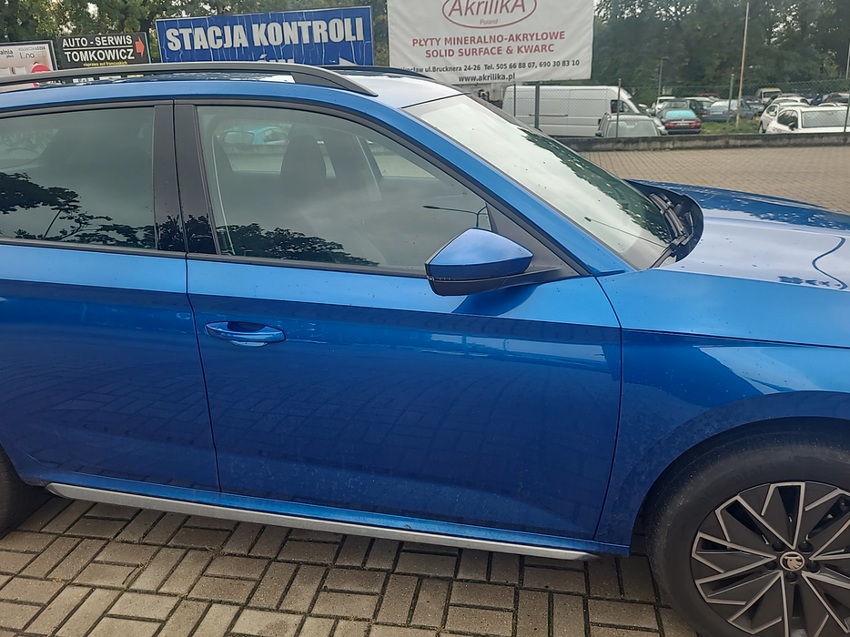Zdjęcie drzwi przednich prawych wraz z szybą