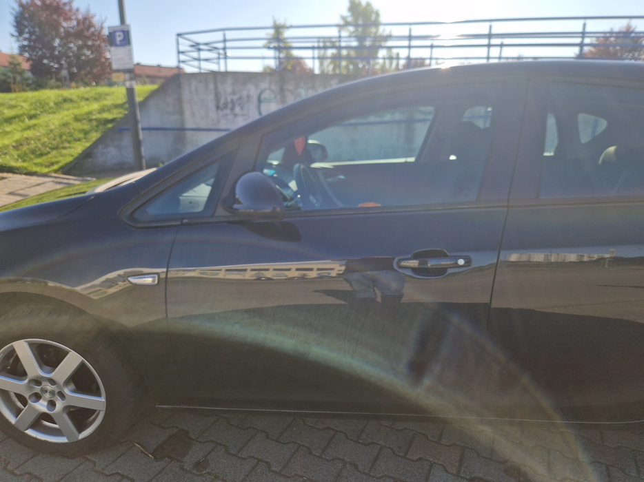 Zdjęcie drzwi przednich lewych wraz z szybą