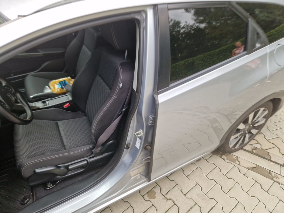 Zdjęcie słupka B lewego