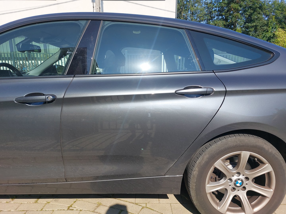 Zdjęcie drzwi tylne lewe wraz z szybą