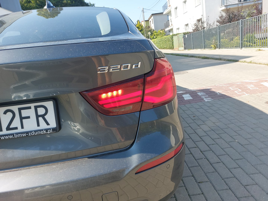Zdjęcie oświetlenia tylnego prawego