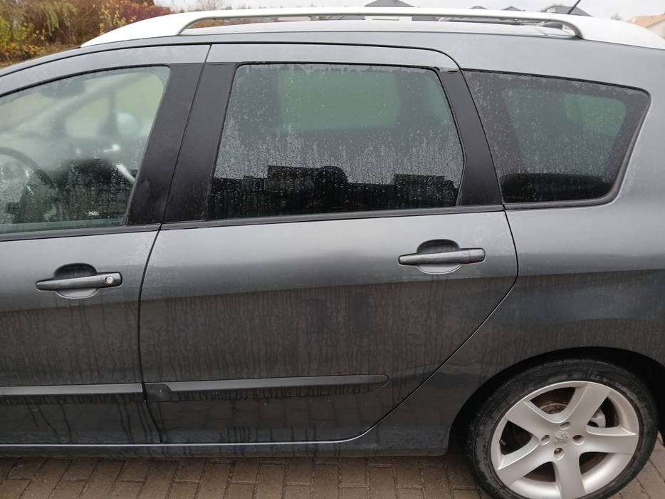 Zdjęcie drzwi tylne lewe wraz z szybą