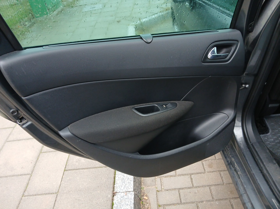 Zdjęcie tapicerki drzwi tylnych lewych