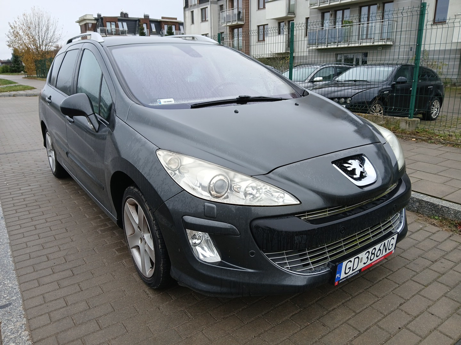 Zdjęcie po ukosie, prawy przód