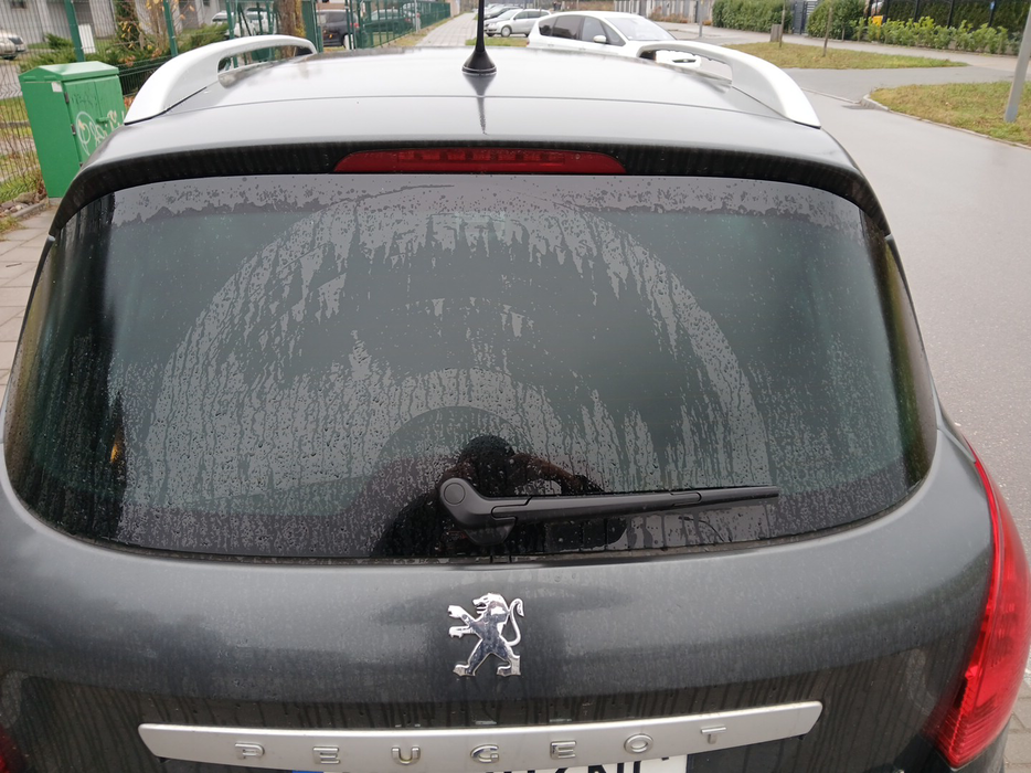 Zdjęcie szyby tylnej