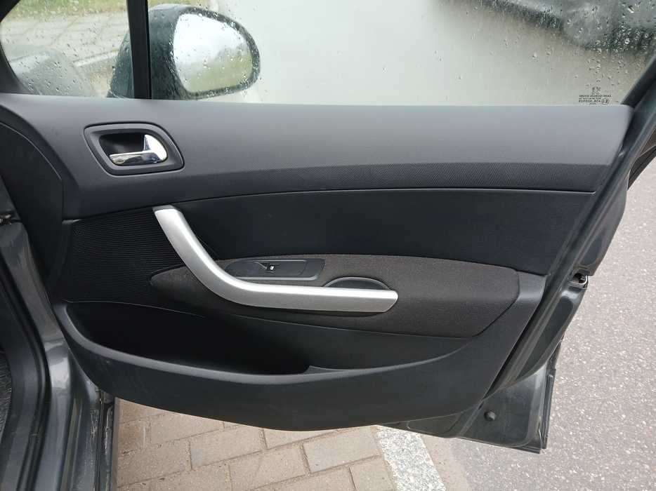 Zdjęcie tapicerki drzwi przednich prawych