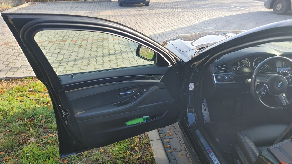 Zdjęcie tapicerki drzwi przednich lewych