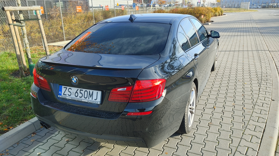 Zdjęcie po ukosie, prawy tył