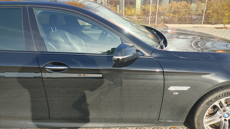 Zdjęcie drzwi przednich prawych wraz z szybą