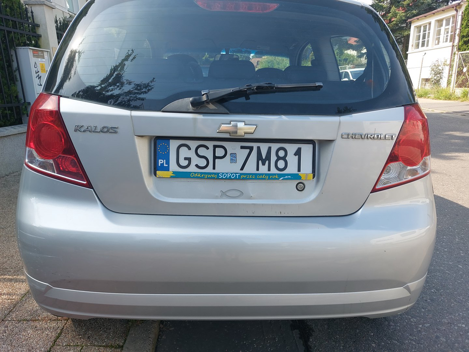 Zdjęcie pokrywy bagażnika