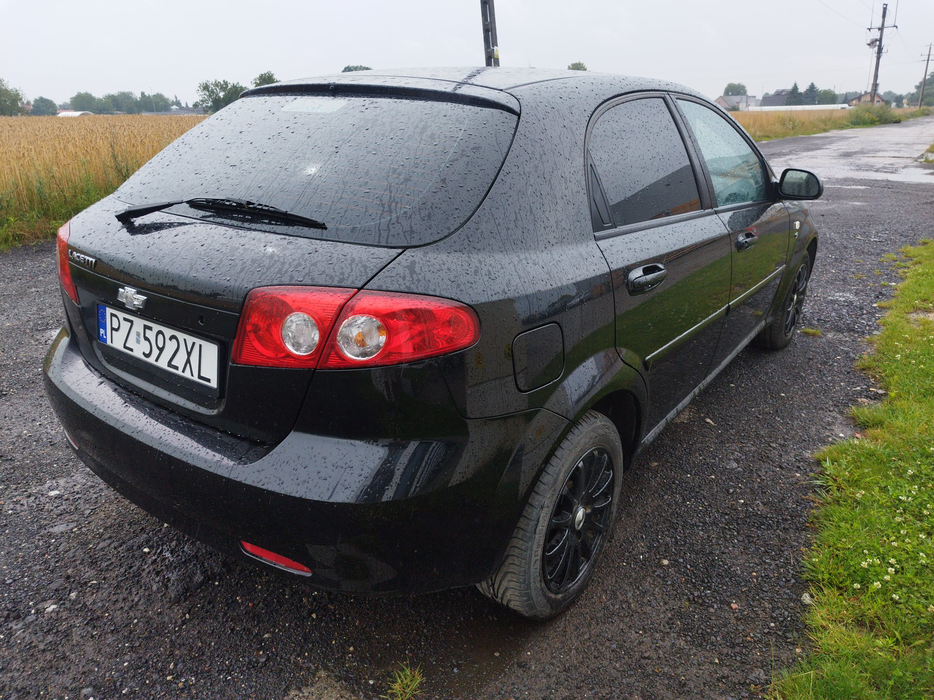 Zdjęcie po ukosie, prawy tył
