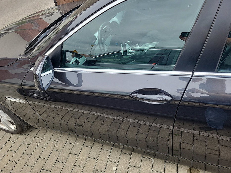 Zdjęcie drzwi przednich lewych wraz z szybą