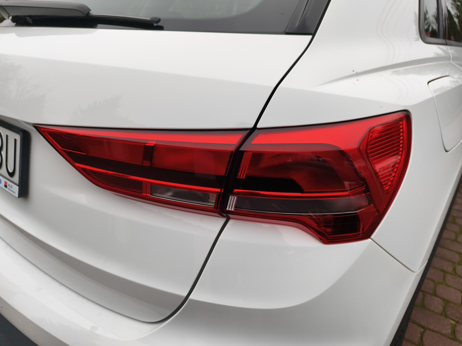 Zdjęcie oświetlenia tylnego prawego