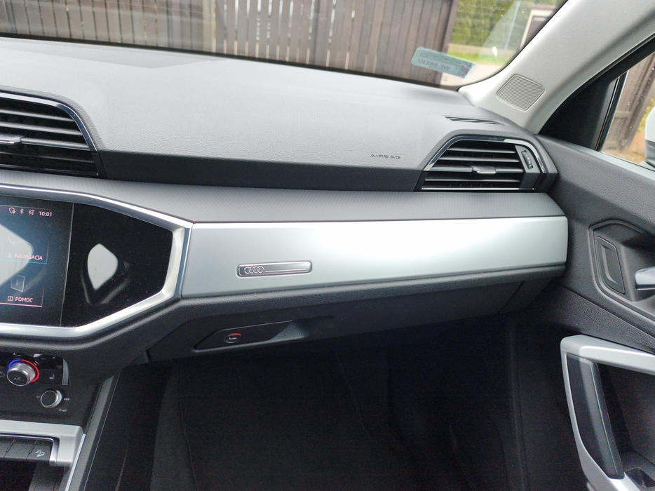 Zdjęcie kokpitu części prawej