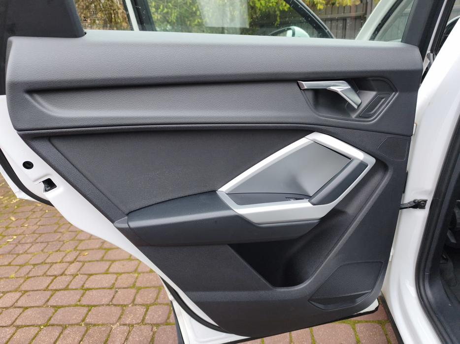 Zdjęcie tapicerki drzwi tylnych lewych