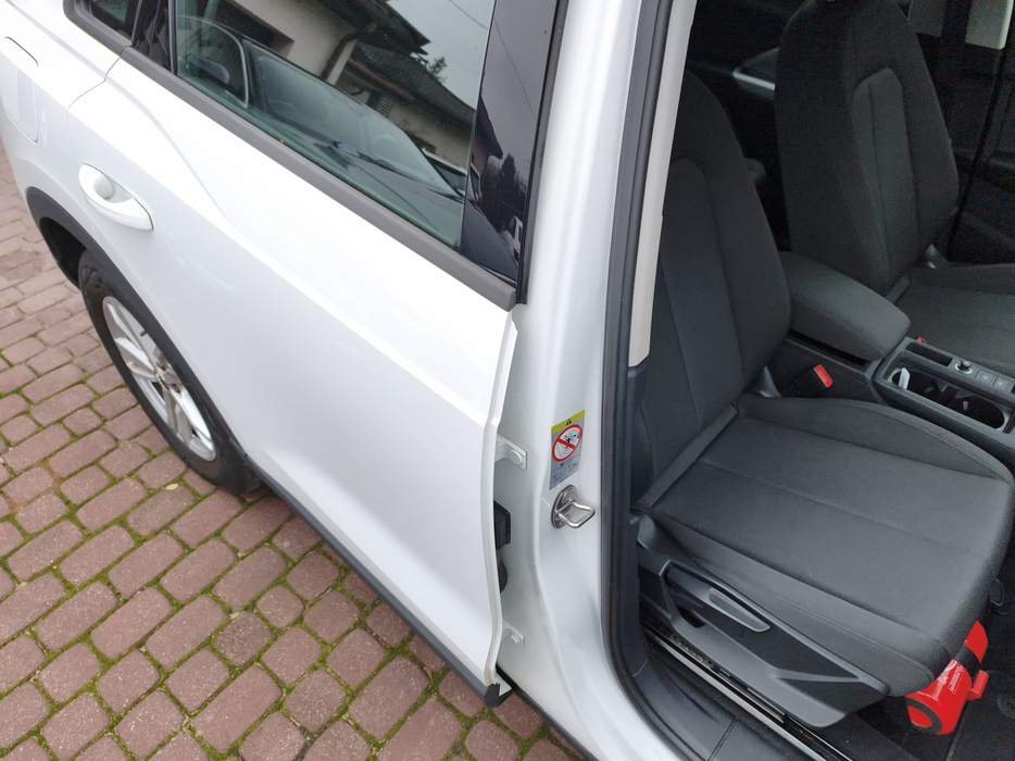 Zdjęcie słupka B prawego