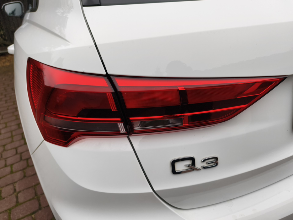 Zdjęcie oświetlenia tylnego lewego