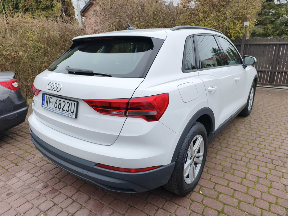 Zdjęcie po ukosie, prawy tył