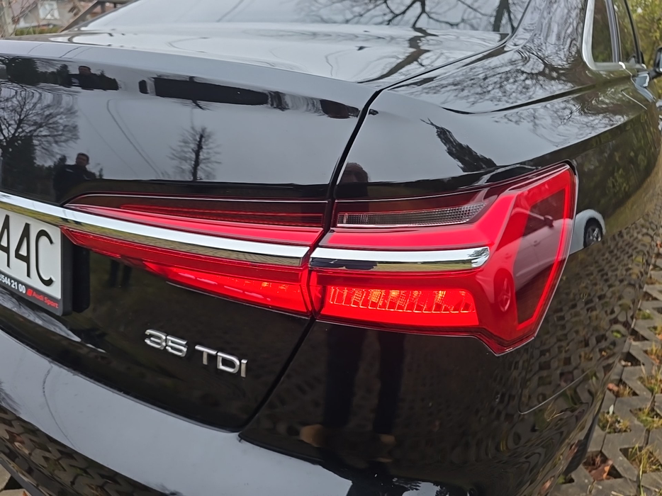 Zdjęcie oświetlenia tylnego prawego