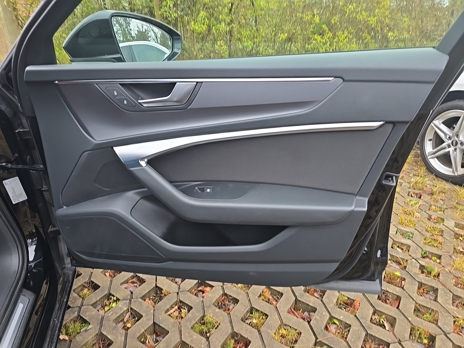 Zdjęcie tapicerki drzwi przednich prawych