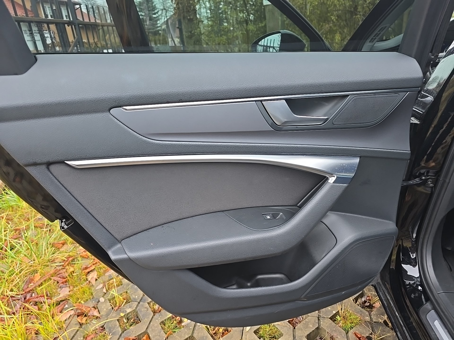 Zdjęcie tapicerki drzwi tylnych lewych