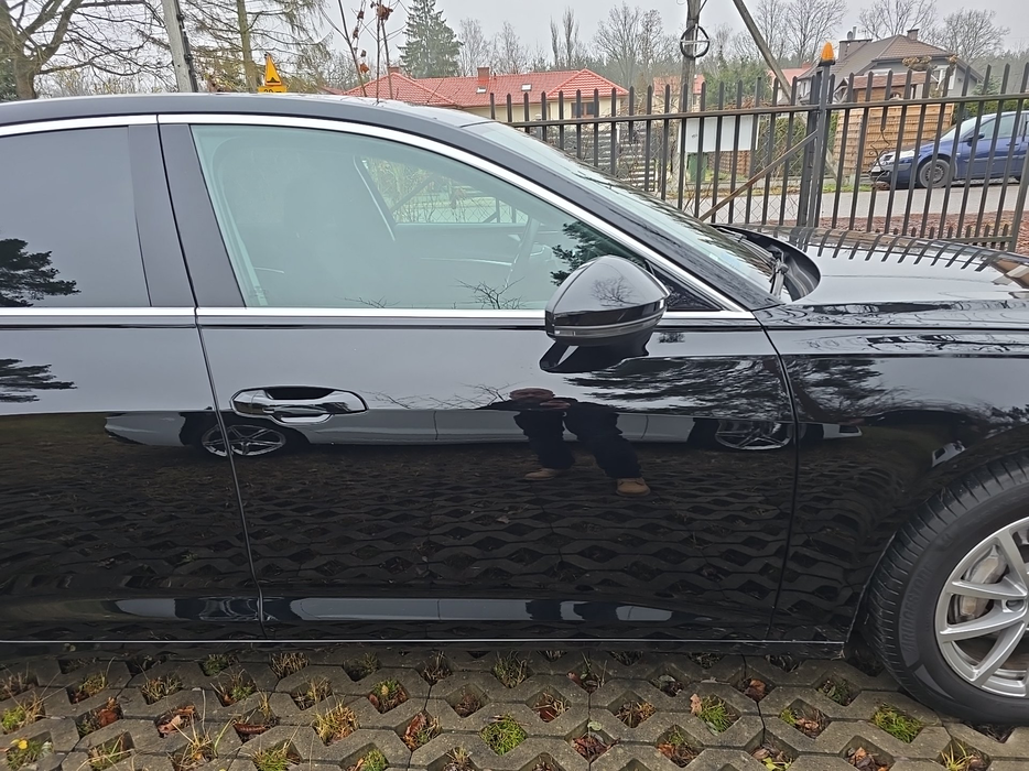 Zdjęcie drzwi przednich prawych wraz z szybą