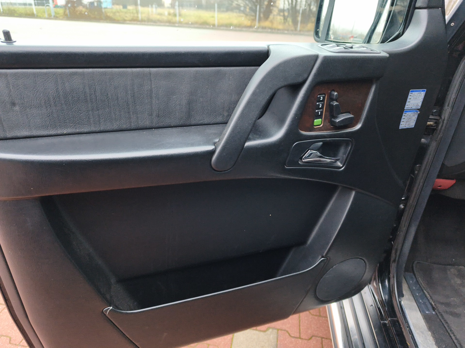 Zdjęcie tapicerki drzwi przednich lewych