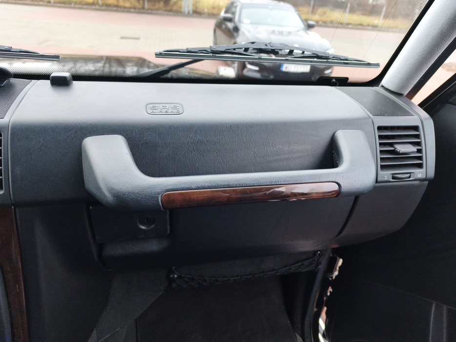 Zdjęcie kokpitu części prawej