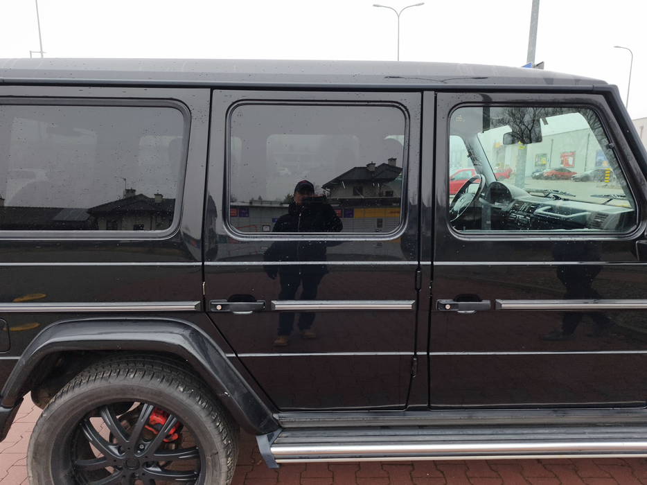 Zdjęcie drzwi tylnych prawych wraz z szybą