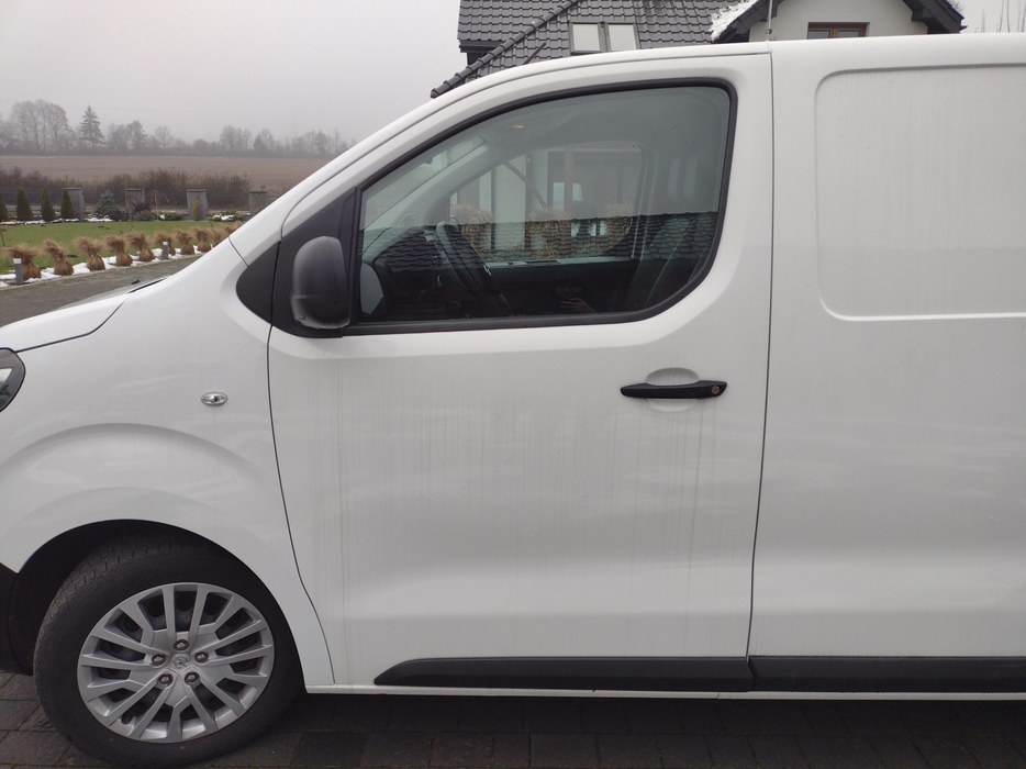 Zdjęcie drzwi przednich lewych wraz z szybą