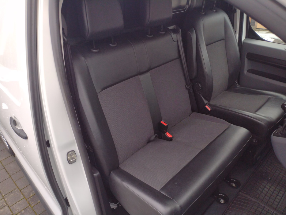 Zdjęcie fotela przedniego prawego