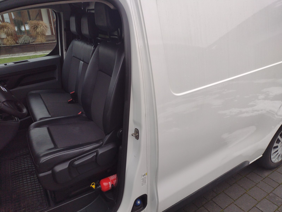 Zdjęcie słupka B lewego