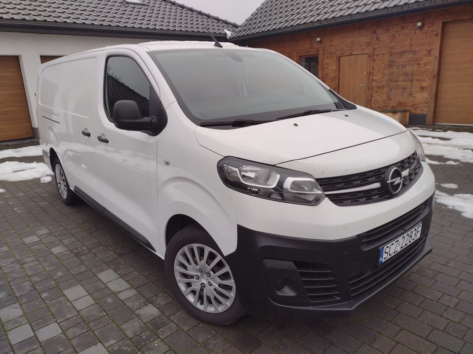 Zdjęcie po ukosie, prawy przód