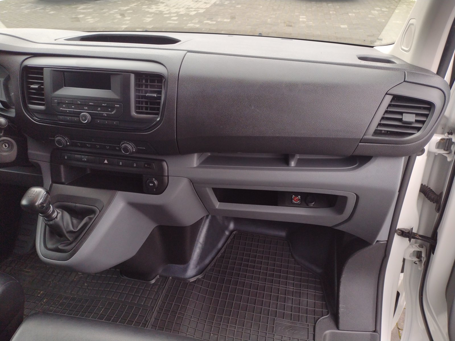 Zdjęcie kokpitu części prawej