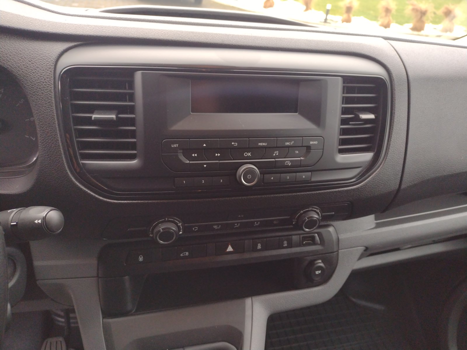 Zdjęcie jednostki multimedialnej