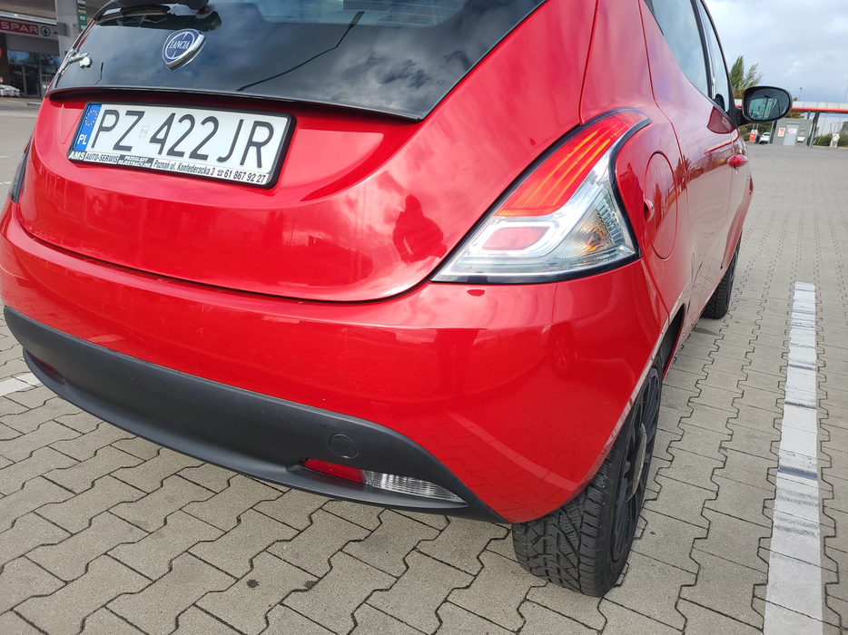 Zdjęcie oświetlenia tylnego prawego