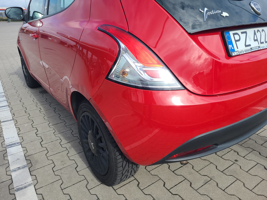 Zdjęcie oświetlenia tylnego lewego