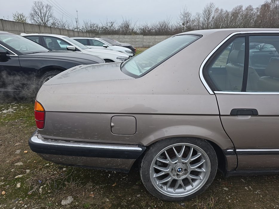 Zdjęcie błotnika tylnego prawego