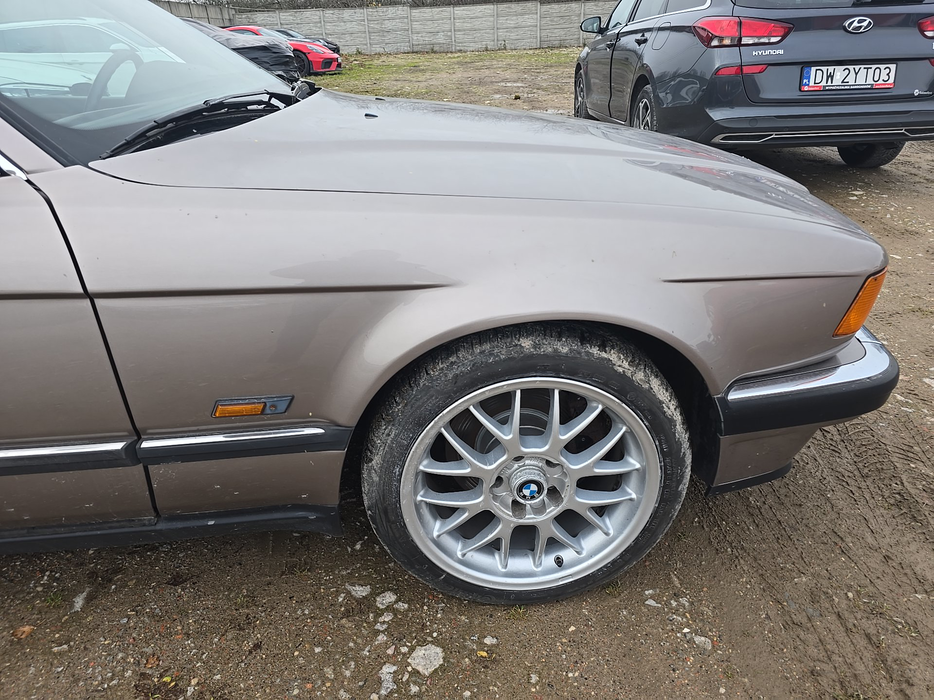 Zdjęcie błotnika przedniego prawego