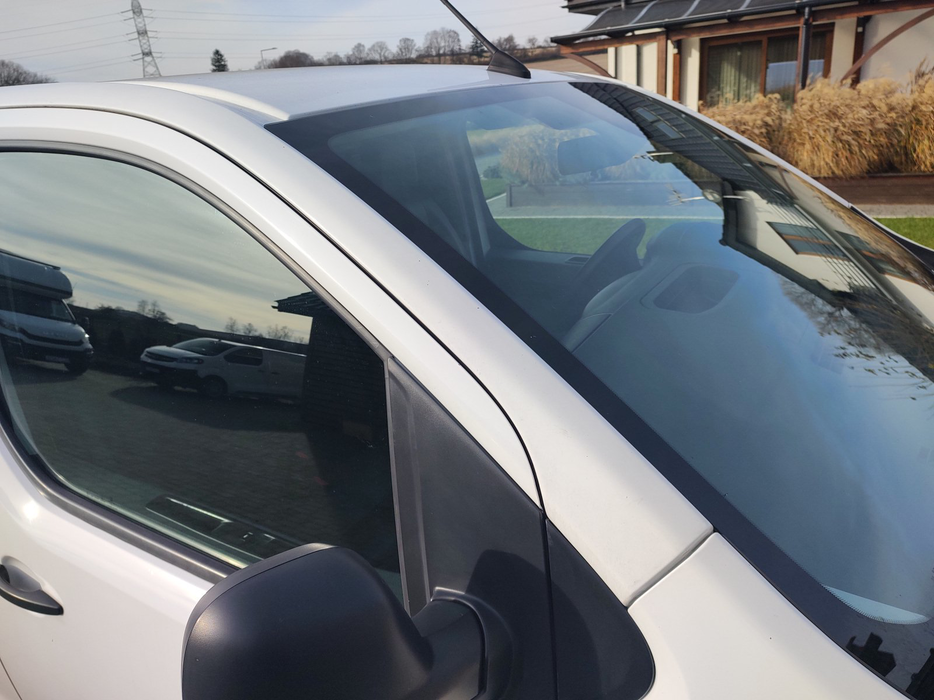 Zdjęcie słupka A prawego