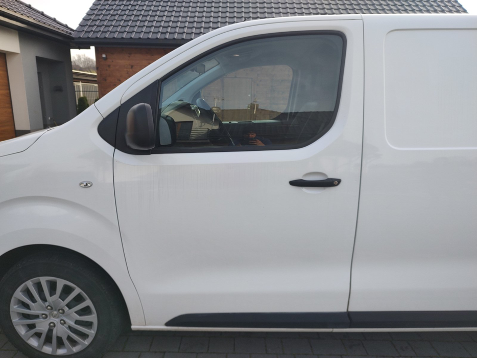 Zdjęcie drzwi przednich lewych wraz z szybą