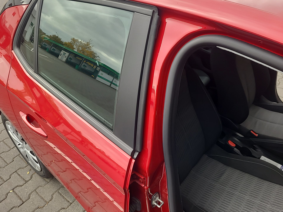 Zdjęcie słupka B prawego