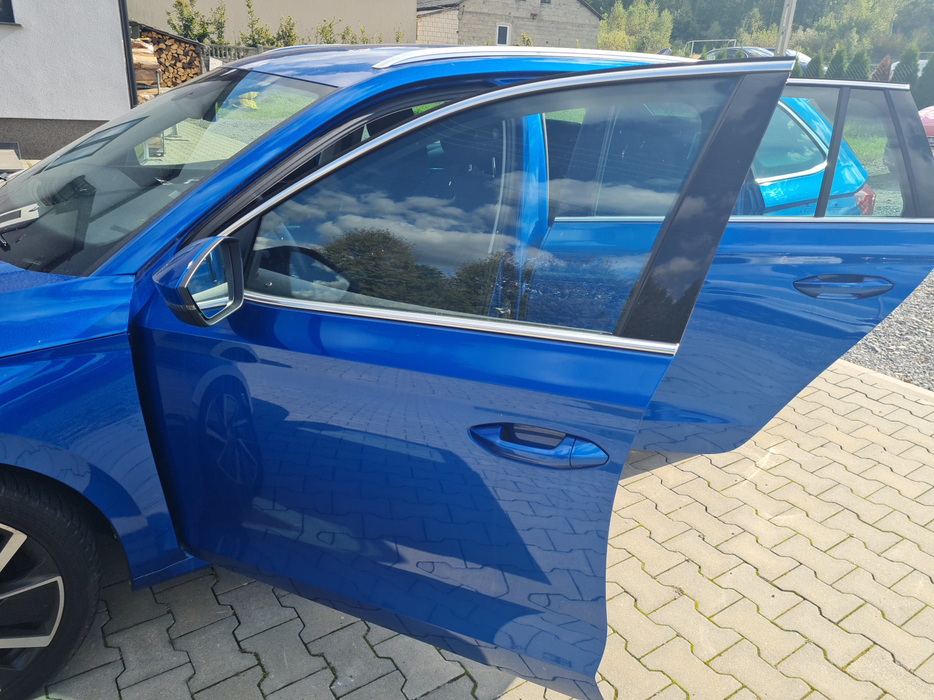 Zdjęcie drzwi przednich lewych wraz z szybą