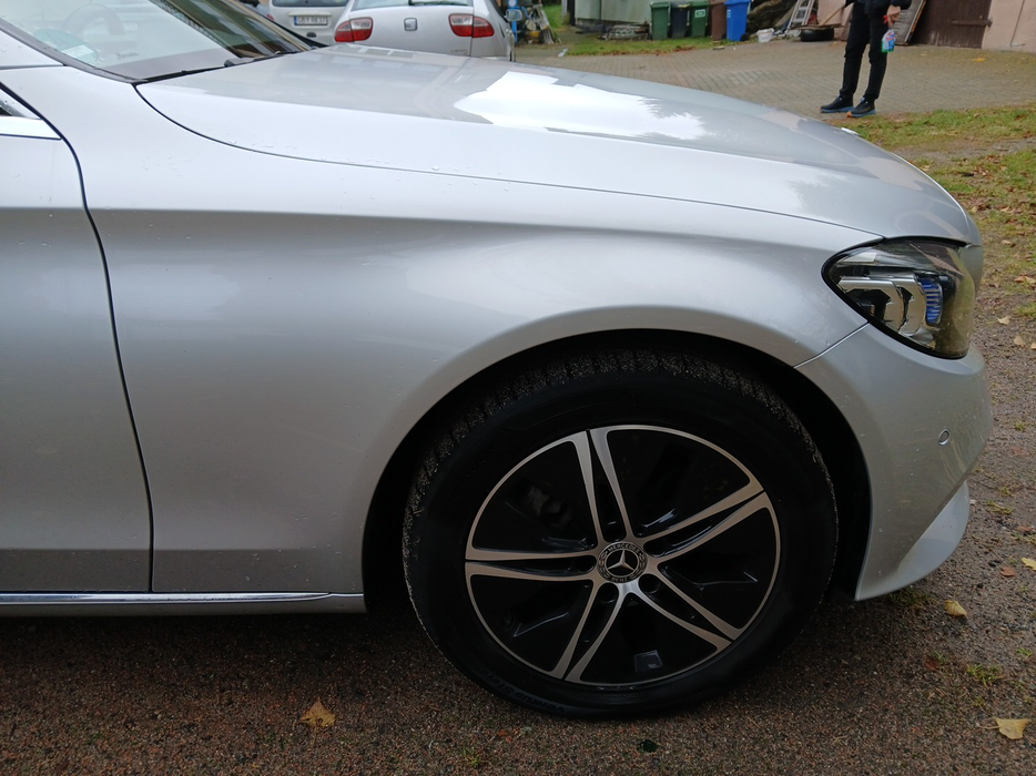 Zdjęcie błotnika przedniego prawego