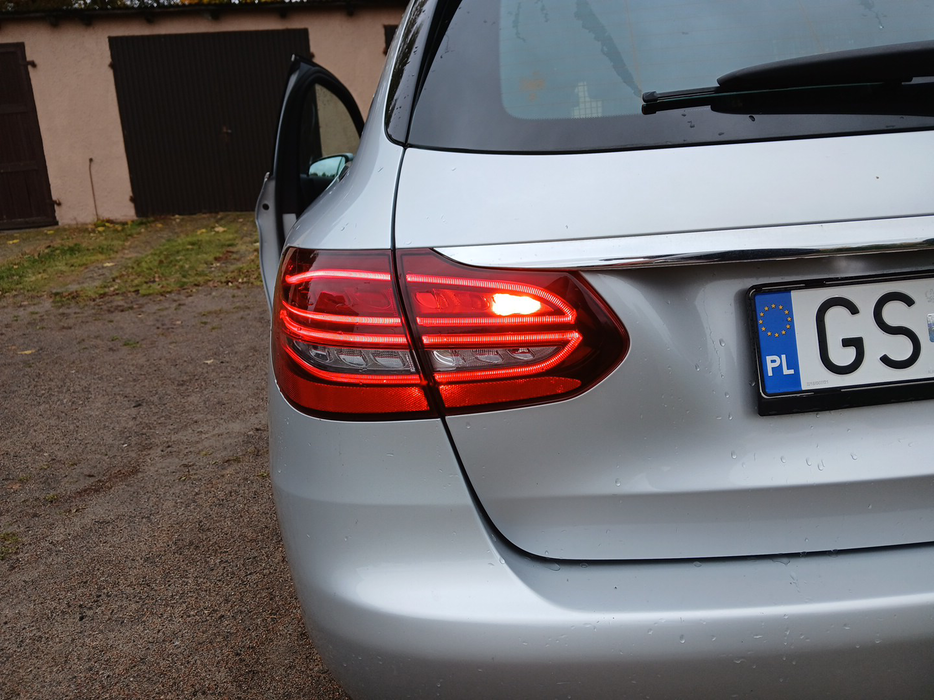 Zdjęcie oświetlenia tylnego lewego