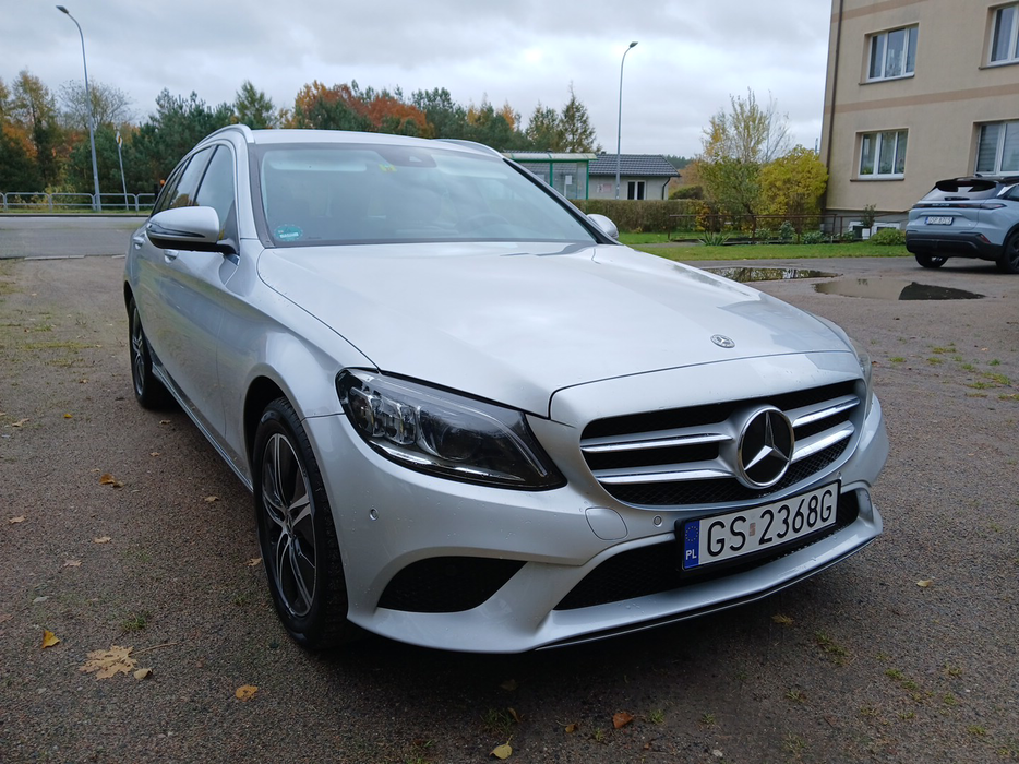 Zdjęcie po ukosie, prawy przód