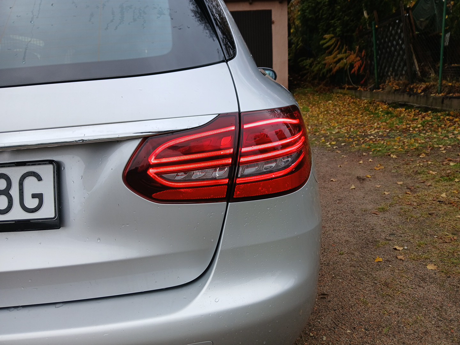 Zdjęcie oświetlenia tylnego prawego