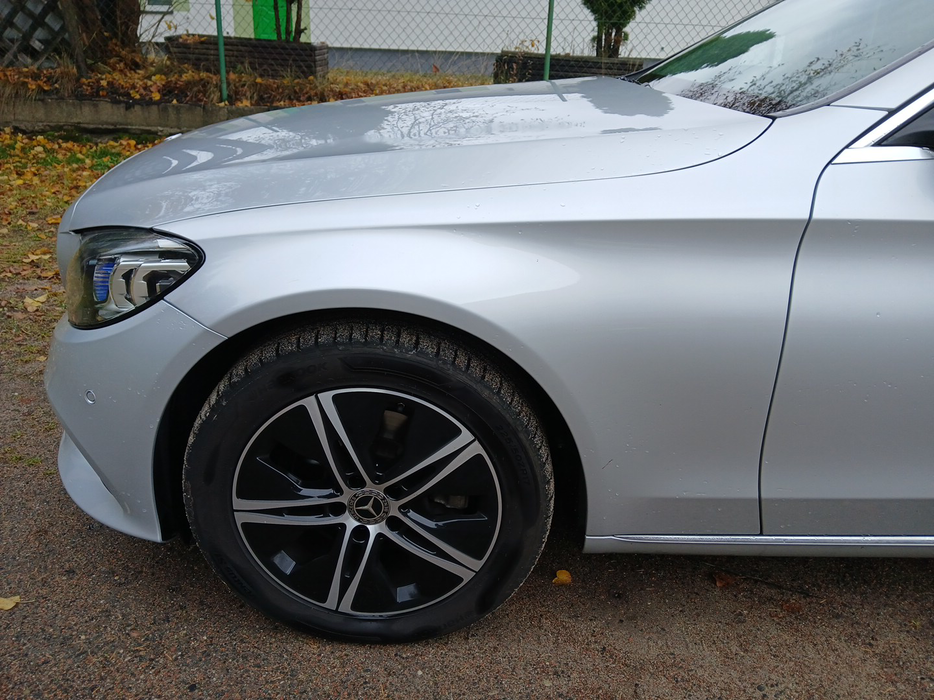 Zdjęcie błotnika przedniego lewego