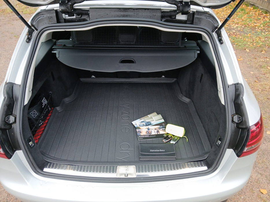 Zdjęcie przestrzeni bagażowej