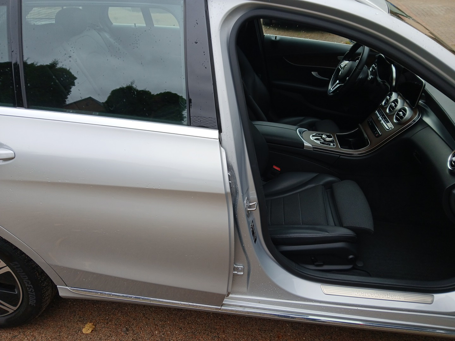 Zdjęcie słupka B prawego